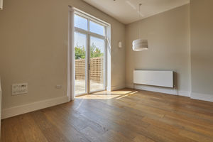 Living Room- click for photo gallery